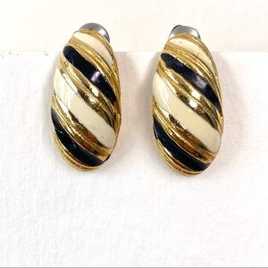 Vintage 80s Enamel post earrings